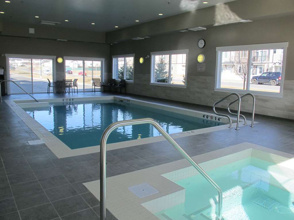 Best Western Plus Chestermere Hotel Facilités photo