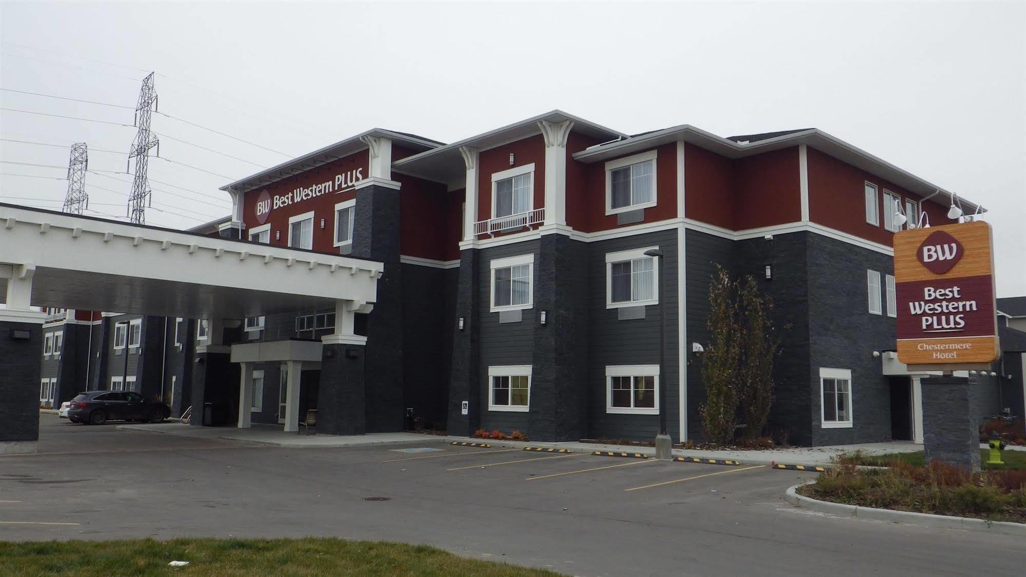 Best Western Plus Chestermere Hotel Extérieur photo