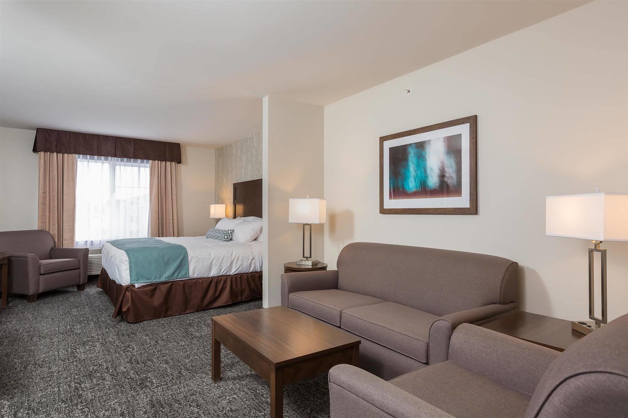 Best Western Plus Chestermere Hotel Extérieur photo
